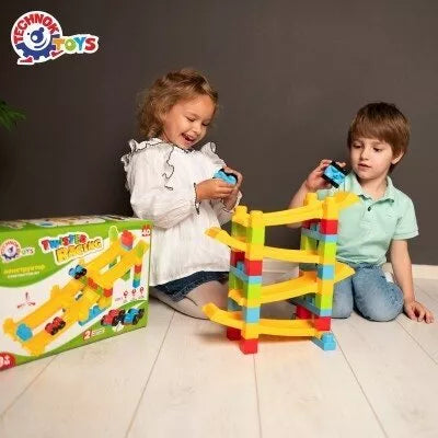 Technok nusileidimo trasa su mašinytėmis